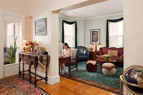 Irving House At Harvard Tempat Tidur & Sarapan Cambridge